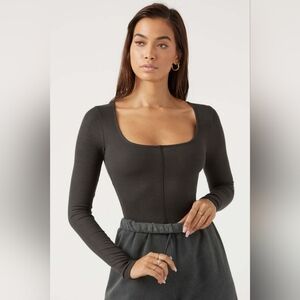 Joah Brown  Scoop Neck Long Sleeve Flexrib Xs/s Charcoal Very Gently Used